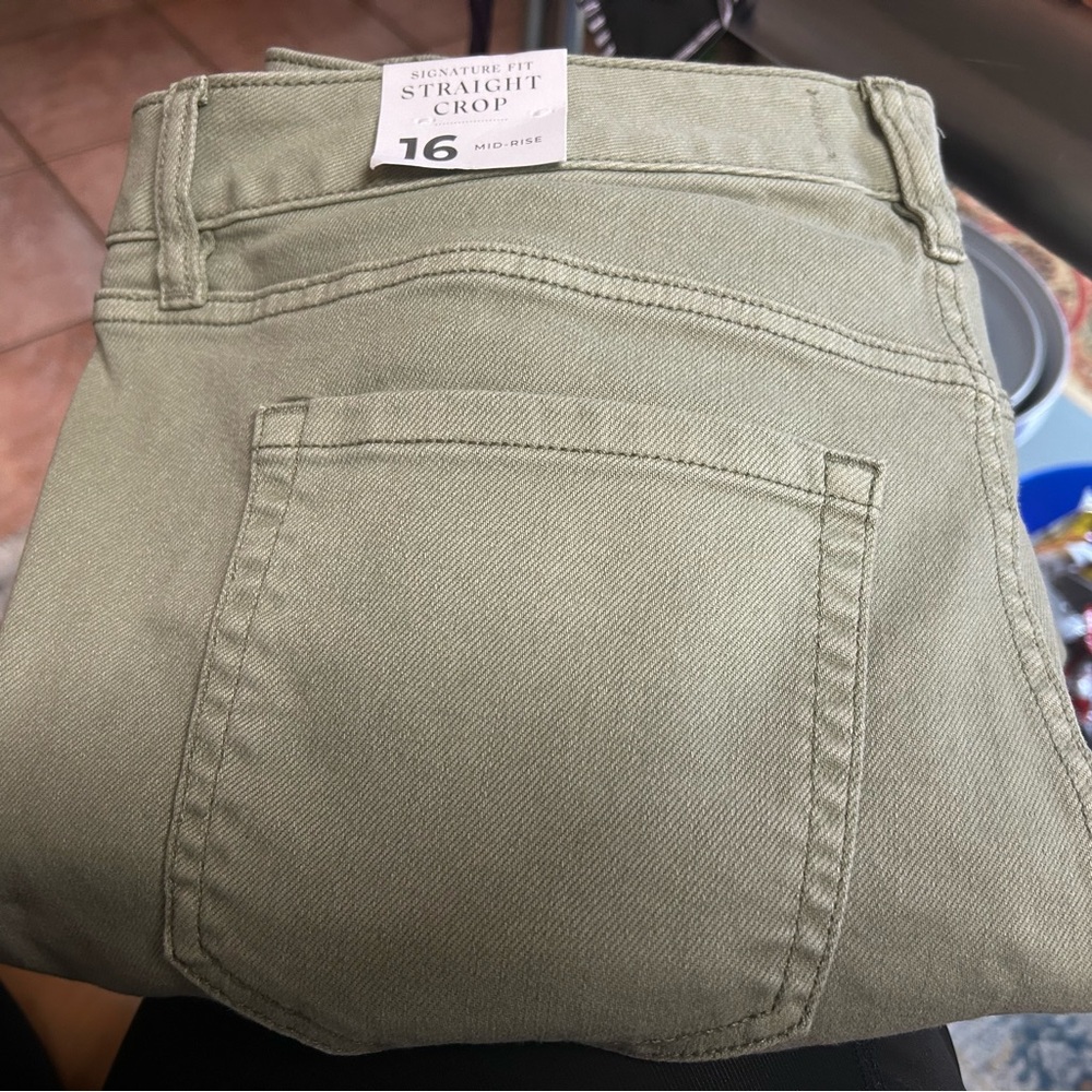 Lane Bryant Signature Fit Straight Crop Pants